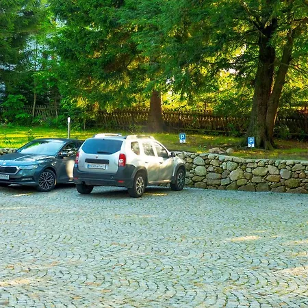 Nocleg ze śniadaniem Cis 3*