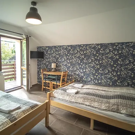 Cis Nocleg ze śniadaniem