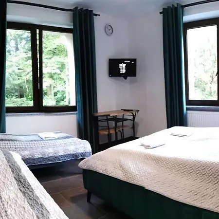 Nocleg ze śniadaniem Cis